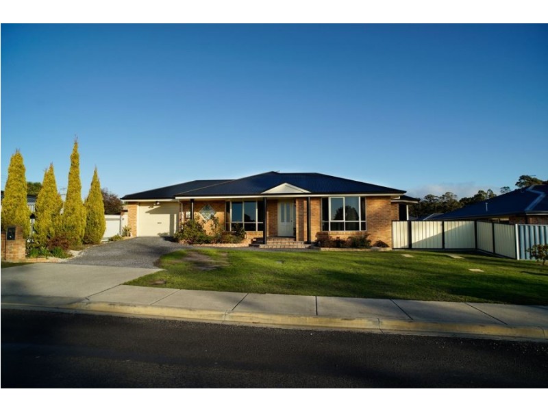 5 Clayton Drive, Spreyton TAS 7310