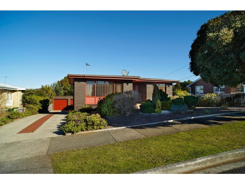 10 Lemana Street, Miandetta TAS 7310