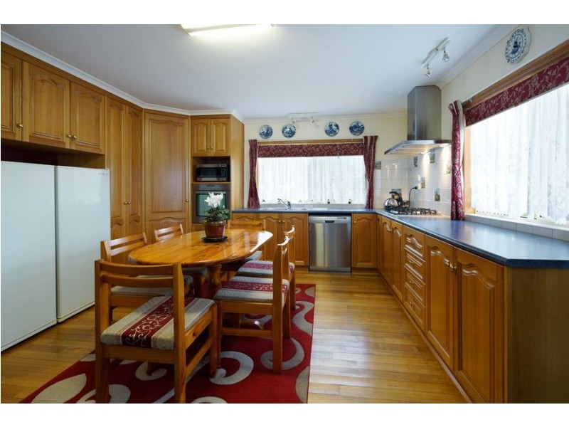 2 Winifred Avenue, Acacia Hills TAS 7306