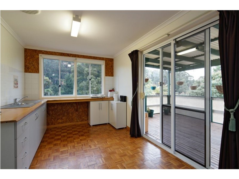 2 Winifred Avenue, Acacia Hills TAS 7306