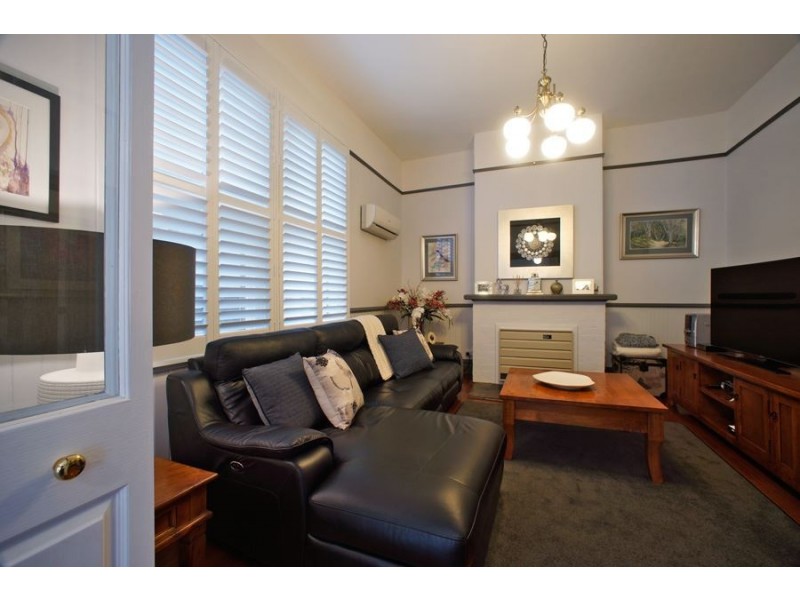 24 Hiller Street, Devonport TAS 7310
