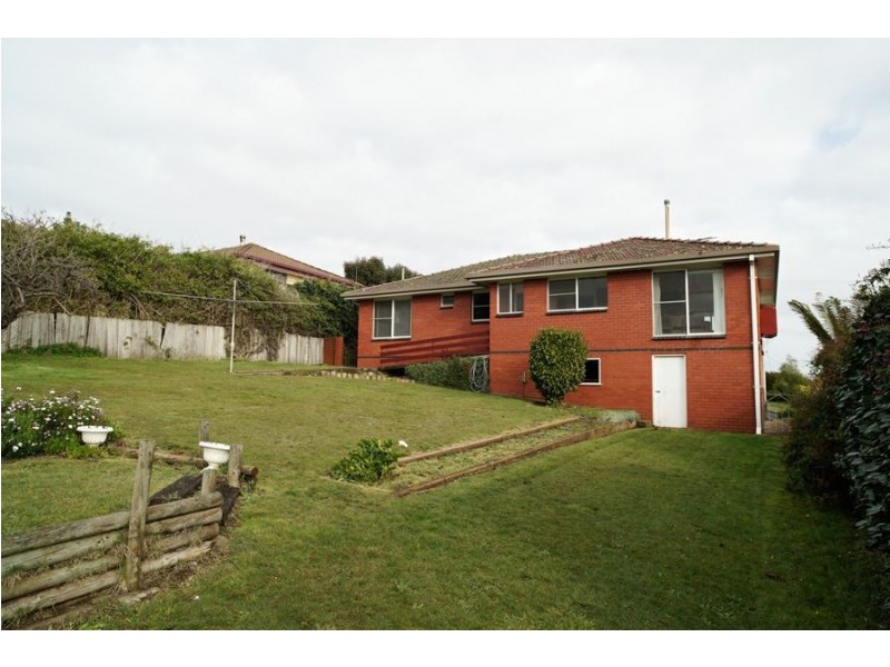 5 Cameray Street, East Devonport TAS 7310