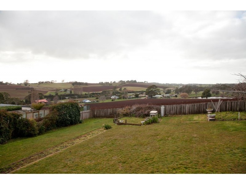 5 Cameray Street, East Devonport TAS 7310