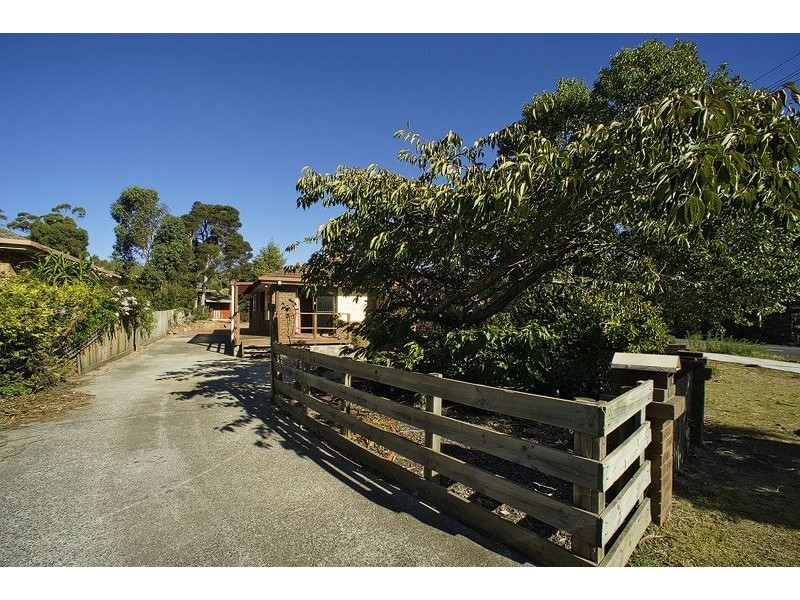 81 Lawrence Drive, Devonport TAS 7310