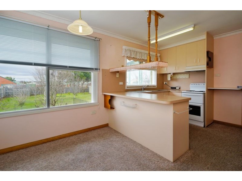 7 Broadhurst Avenue, Devonport TAS 7310