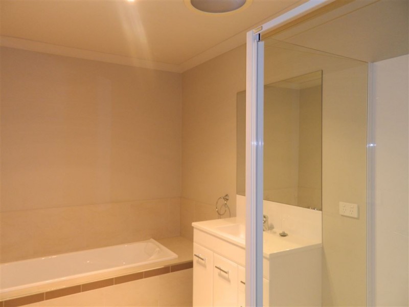 3/6 Rowena Court, Devonport TAS 7310