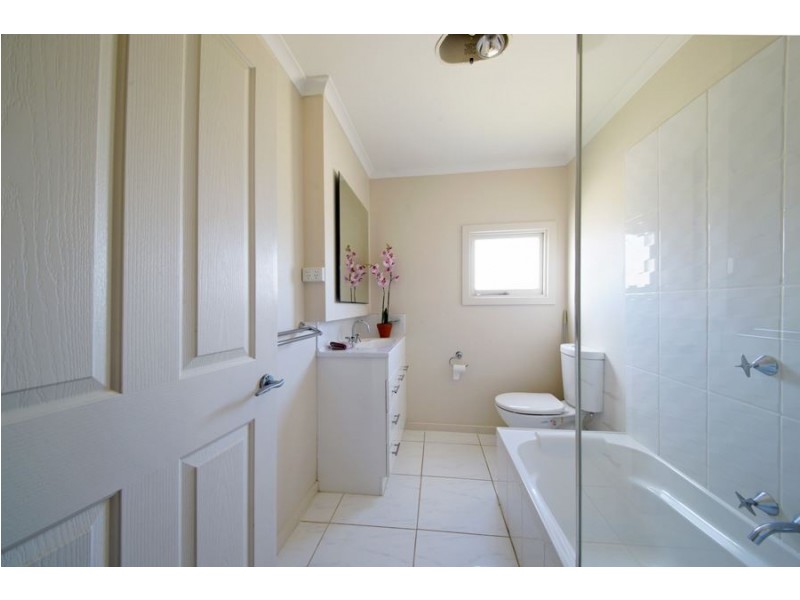 16 Torquay Road, Latrobe TAS 7307