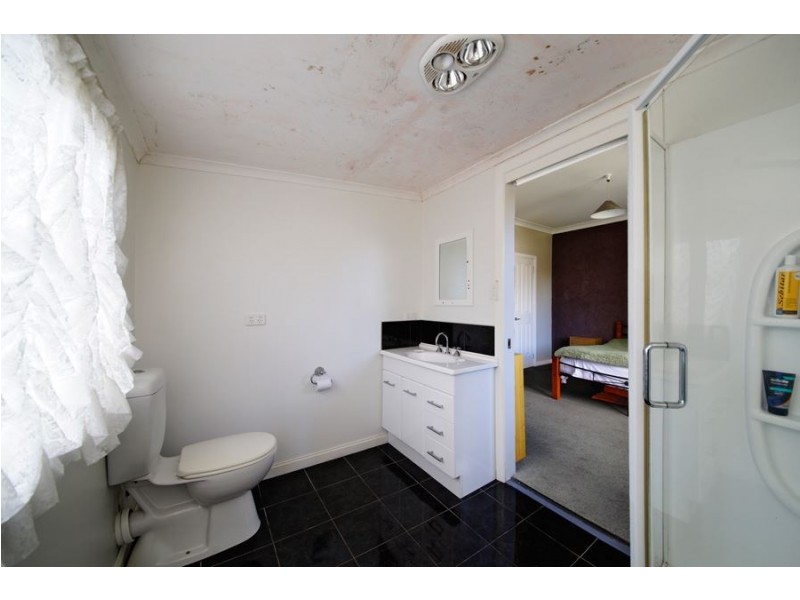 16 Torquay Road, Latrobe TAS 7307