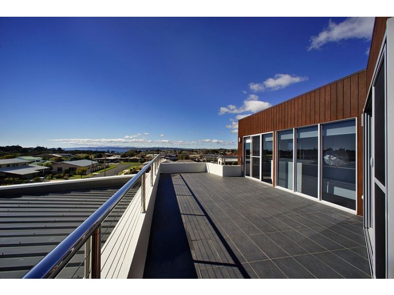 4 Cromwell Crescent, Devonport TAS 7310