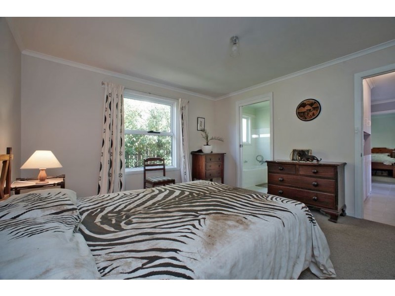 68 Mungala Crescent, Miandetta TAS 7310