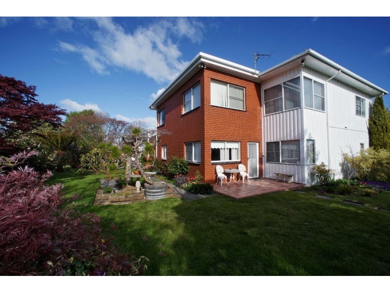 2 James Street, Devonport TAS 7310