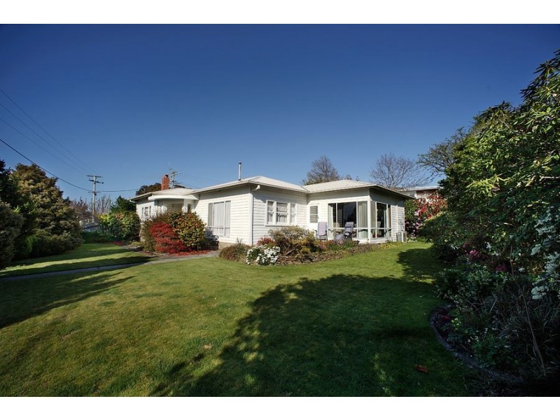 39 Victoria Parade, Devonport TAS 7310