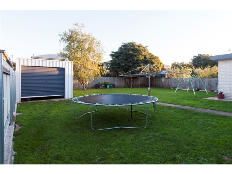7 Valley Road, Devonport TAS 7310
