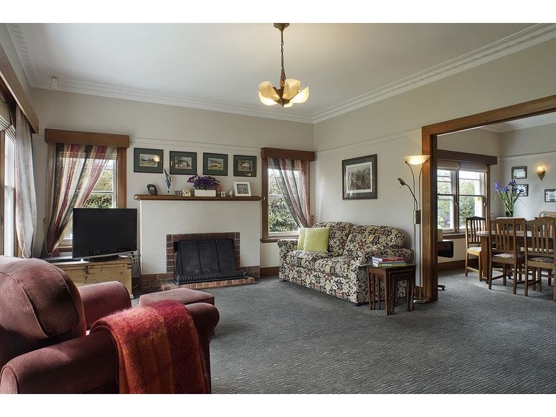 3 Gloucester Avenue, Devonport TAS 7310