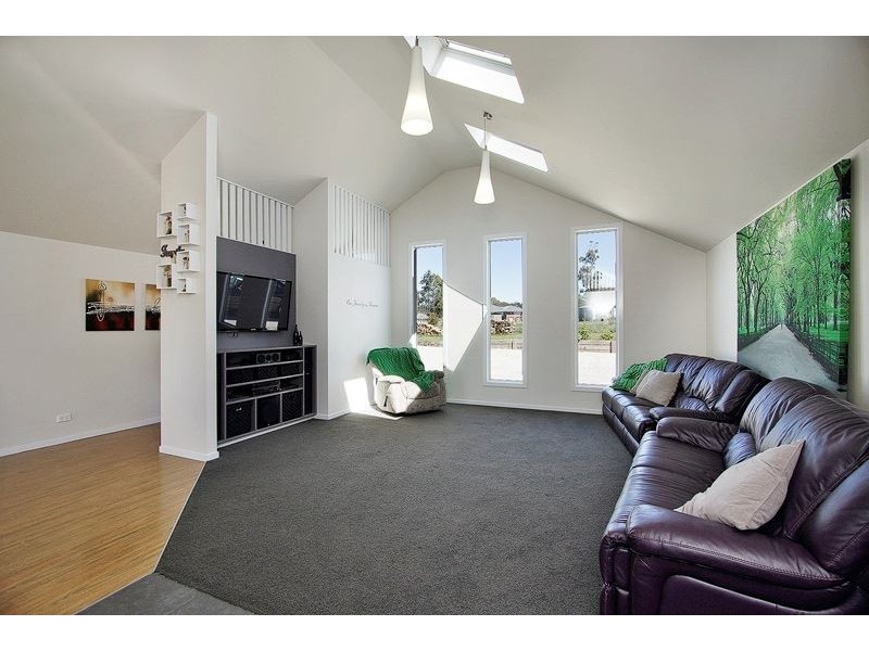 23 James Road, Acacia Hills TAS 7306