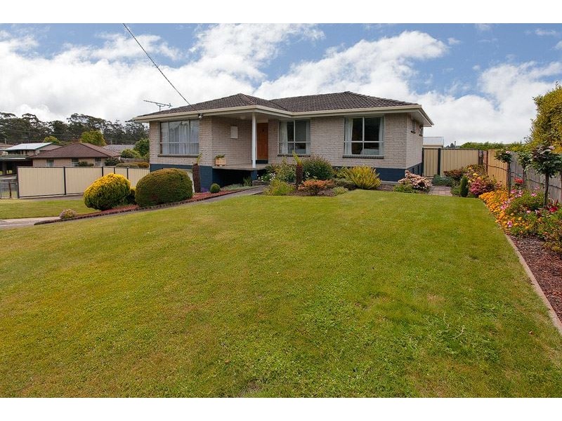 9 Anna Place, Devonport TAS 7310