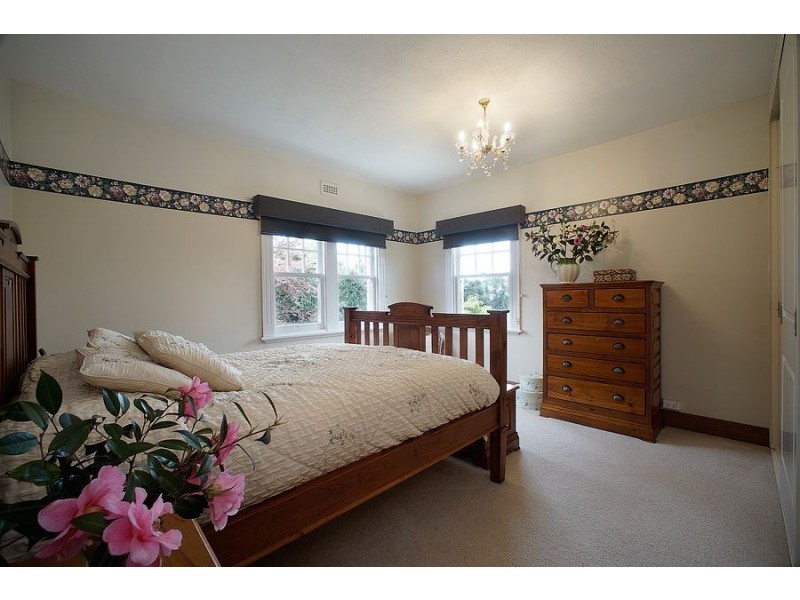 13 George Street, Devonport TAS 7310