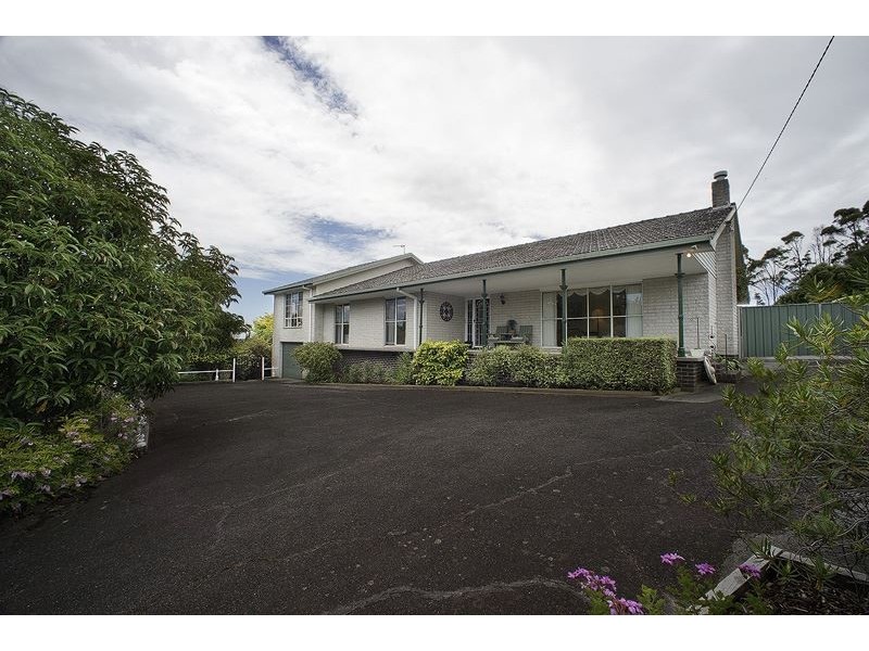17 Oakwood Drive, Ambleside TAS 7310