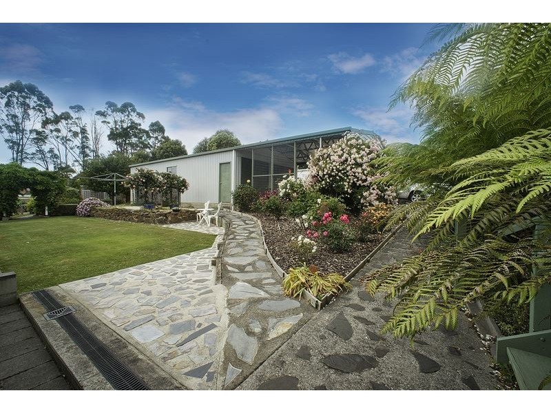 17 Oakwood Drive, Ambleside TAS 7310