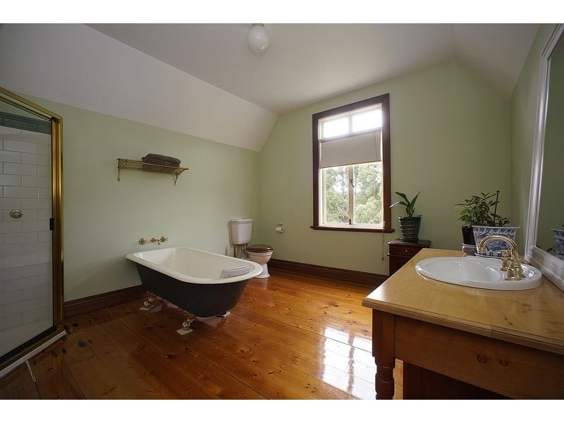 122 River Road, Ambleside TAS 7310