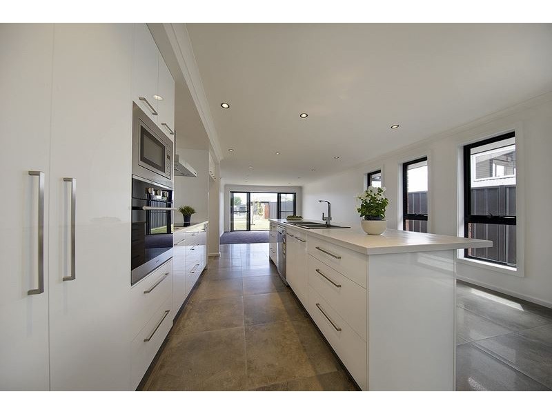 1/11 Chettle Street, Devonport TAS 7310