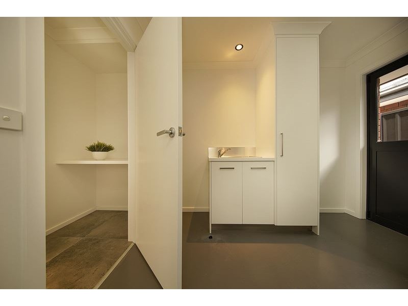 1/11 Chettle Street, Devonport TAS 7310