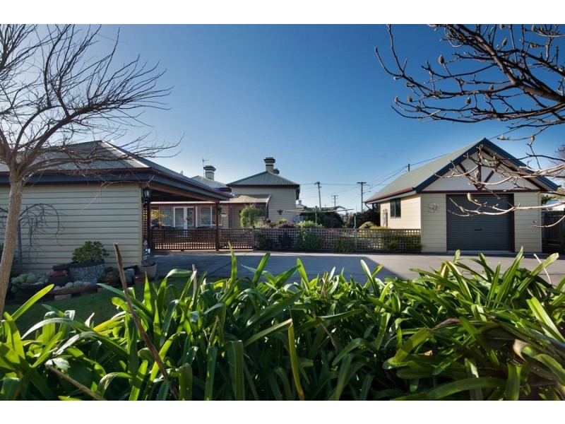 24 Hiller Street, Devonport TAS 7310