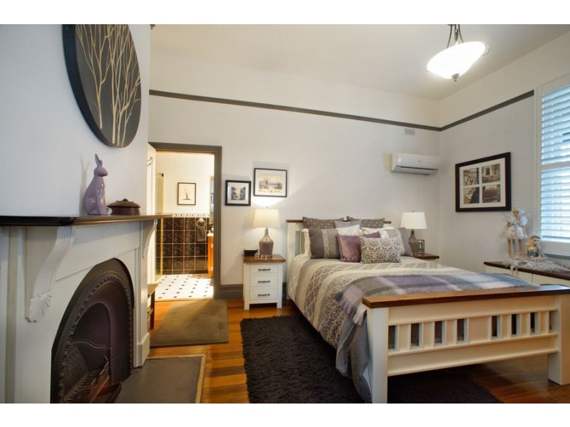 24 Hiller Street, Devonport TAS 7310