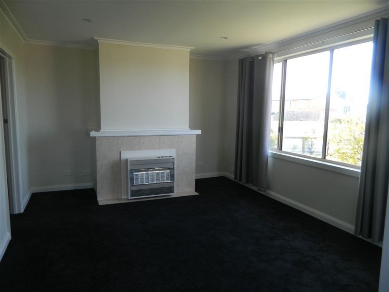 27 Waniora Street, Devonport TAS 7310