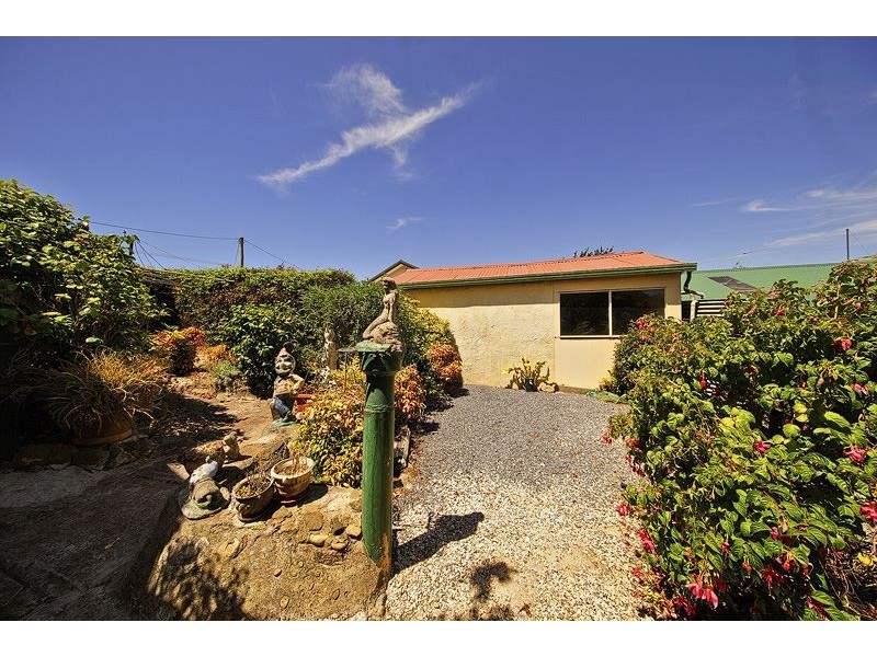 20 Douglas Street, East Devonport TAS 7310
