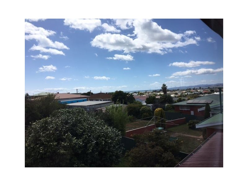 5 Sharon Court, Devonport TAS 7310