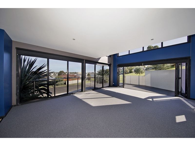 8 Riverview Avenue, East Devonport TAS 7310