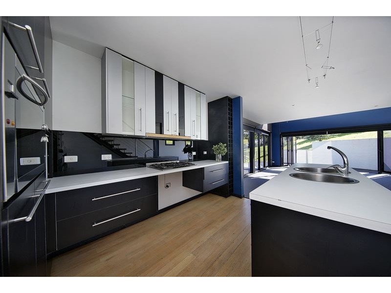 8 Riverview Avenue, East Devonport TAS 7310