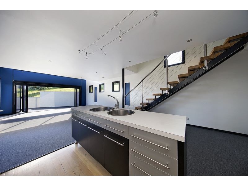 8 Riverview Avenue, East Devonport TAS 7310