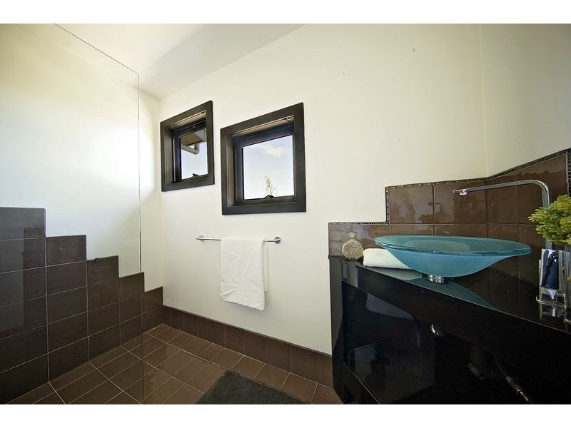 8 Riverview Avenue, East Devonport TAS 7310