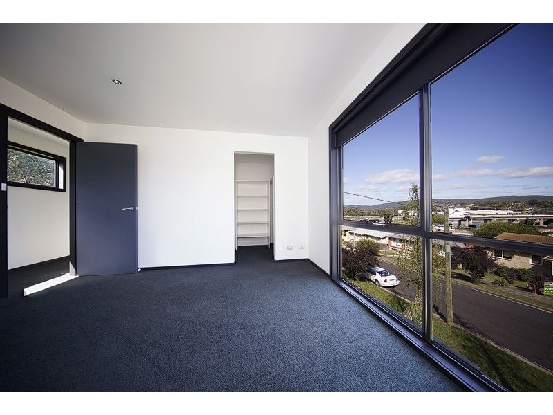 8 Riverview Avenue, East Devonport TAS 7310