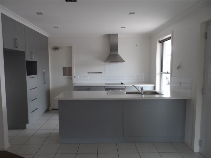 2/1 Washington Drive, Stony Rise TAS 7310