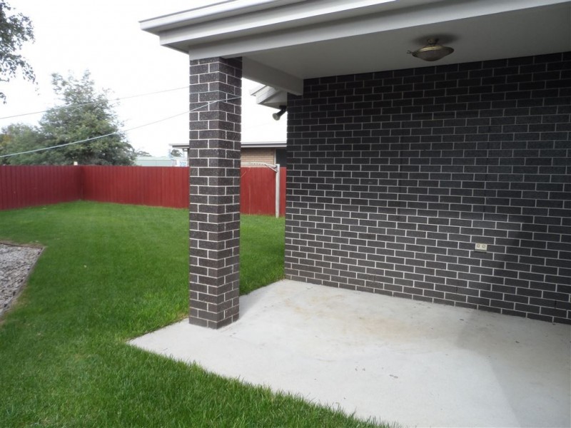 2/1 Washington Drive, Stony Rise TAS 7310