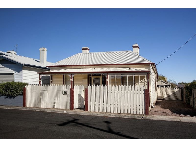 34 Hiller Street, Devonport TAS 7310