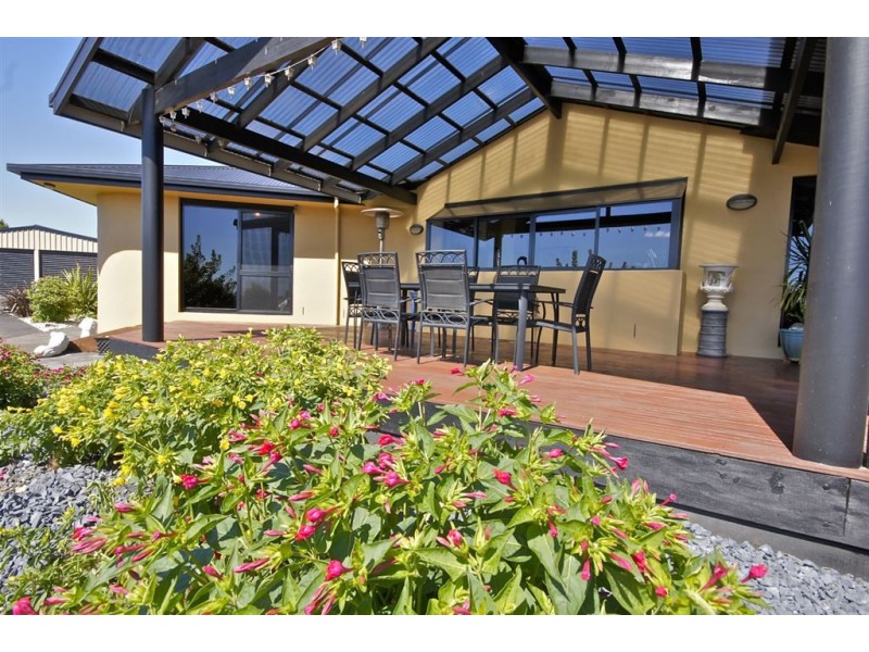 11 Gatenby Drive, Miandetta TAS 7310