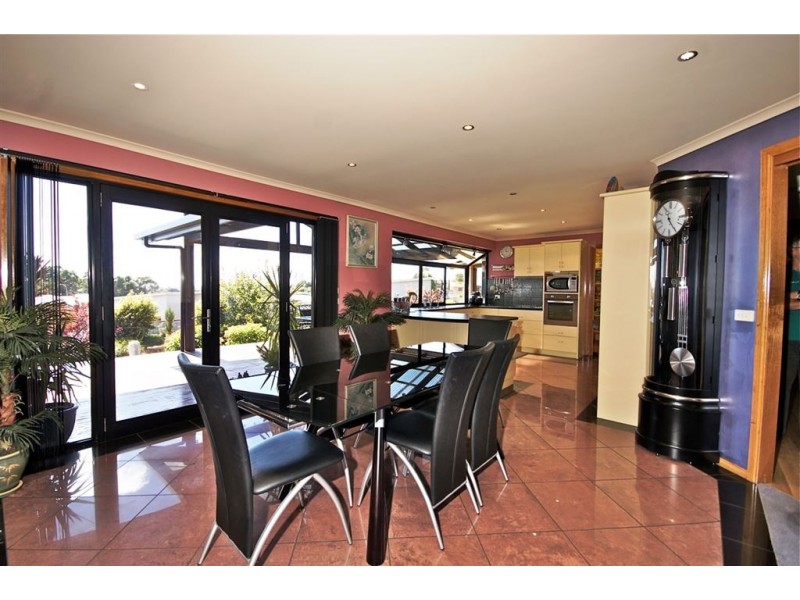 11 Gatenby Drive, Miandetta TAS 7310