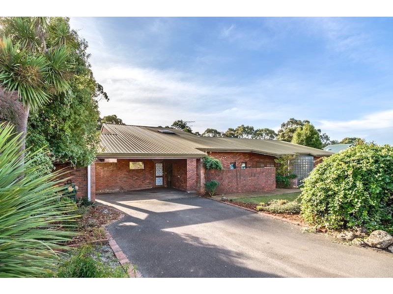 26 Tugrah Road, Stony Rise TAS 7310