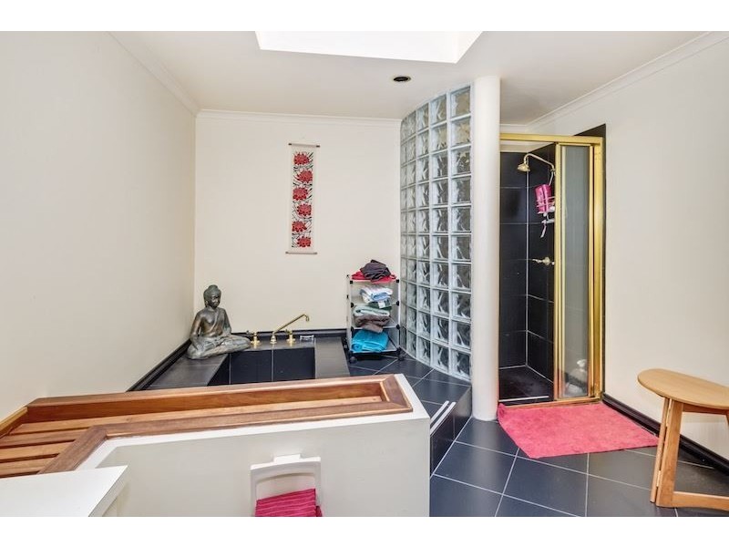 26 Tugrah Road, Stony Rise TAS 7310