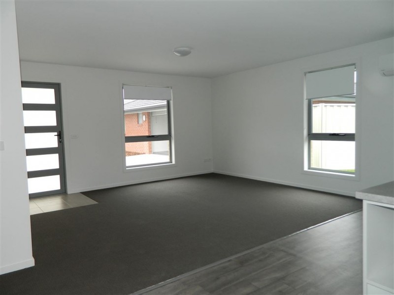 2/20-22 Gatenby Drive, Devonport TAS 7310