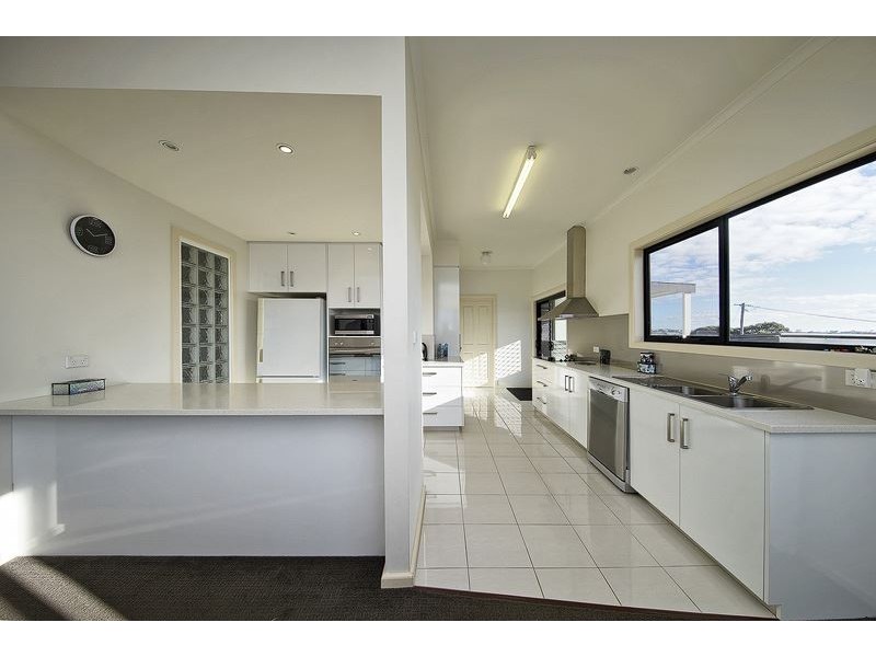 22 Lyons Avenue, Miandetta TAS 7310