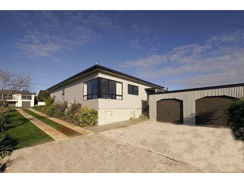22 Lyons Avenue, Miandetta TAS 7310
