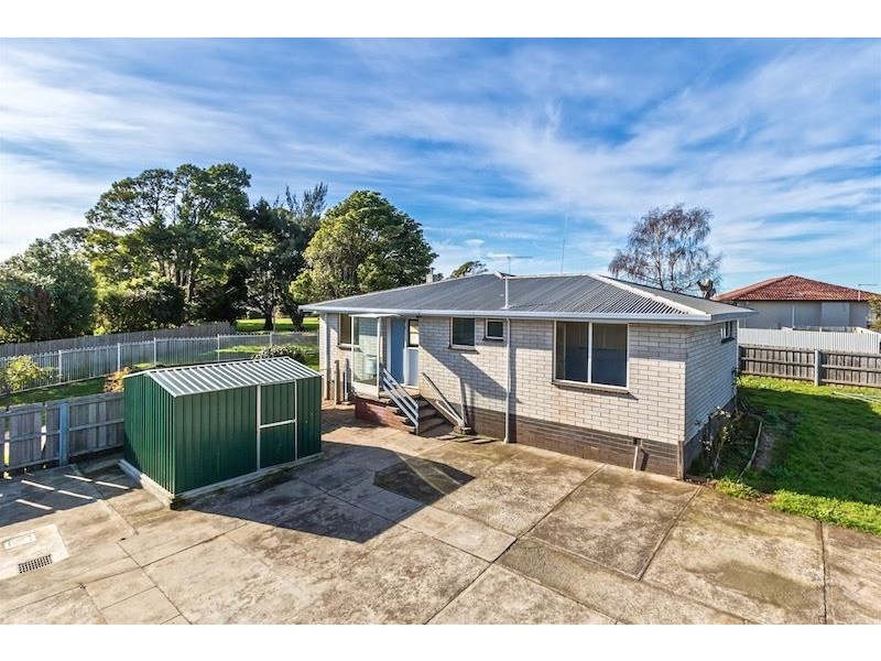 43 Chichester Drive, Devonport TAS 7310