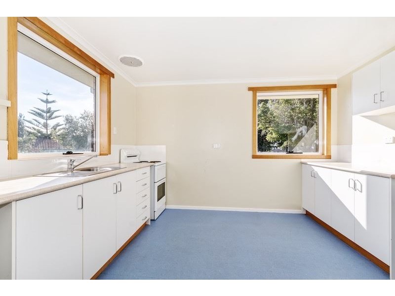 43 Chichester Drive, Devonport TAS 7310