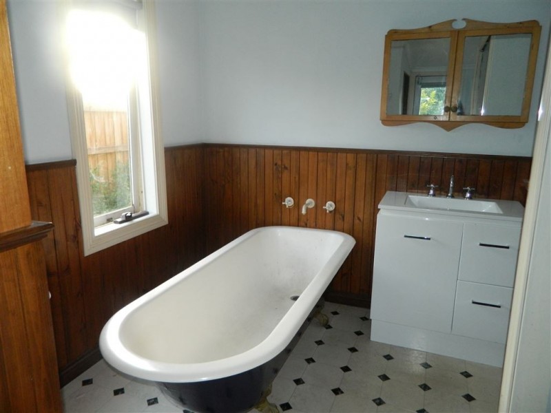 27 Turton Street, Devonport TAS 7310