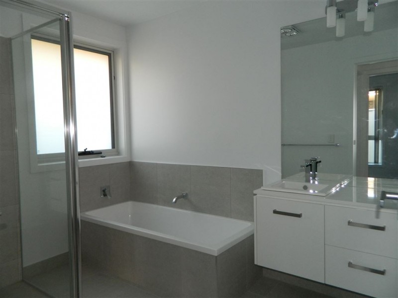 2/144 Cotton Street, Latrobe TAS 7307